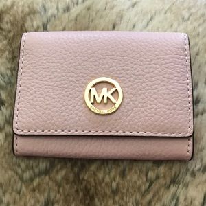 Michael Kors (small wallet)
